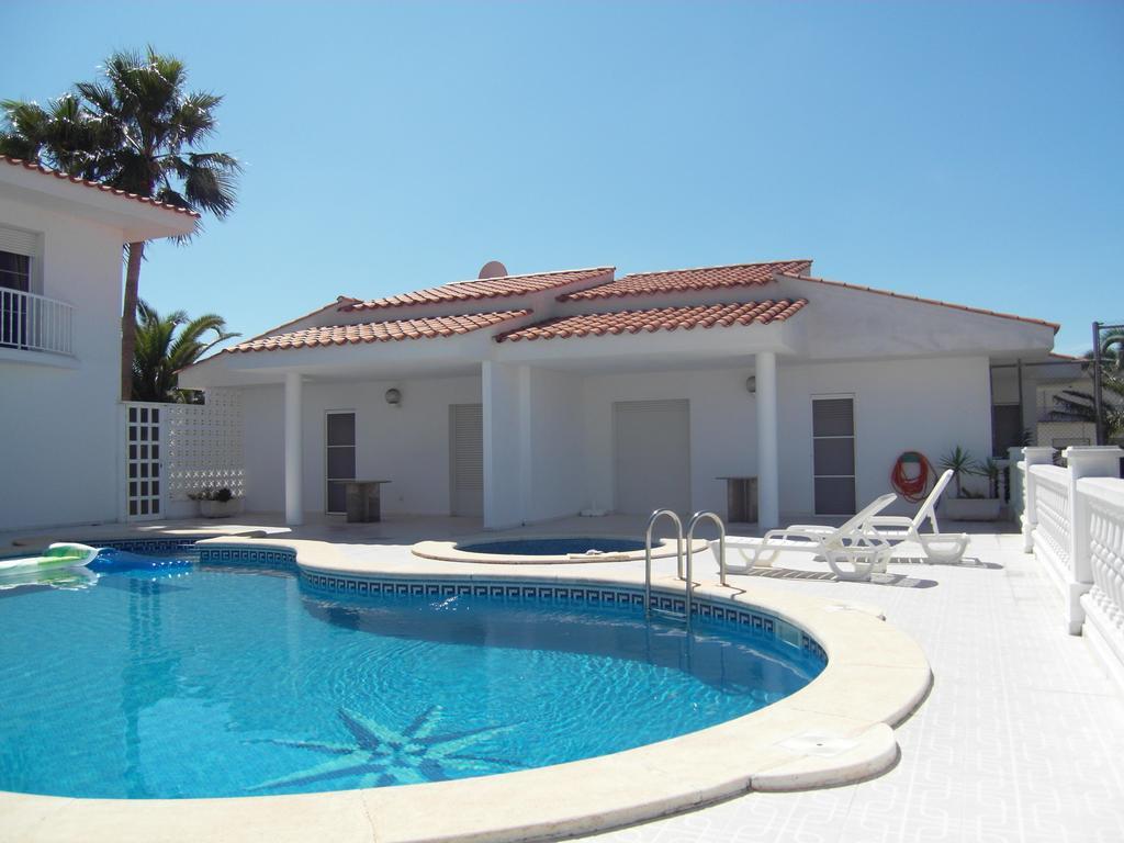 Apartment Los Eucaliptus L'Eucaliptus Екстериор снимка